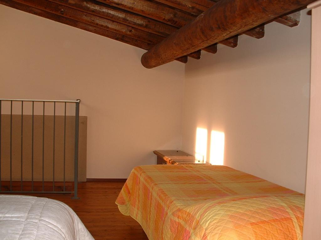 Agriturismo Lupo Bianco モンツァンバーノ エクステリア 写真