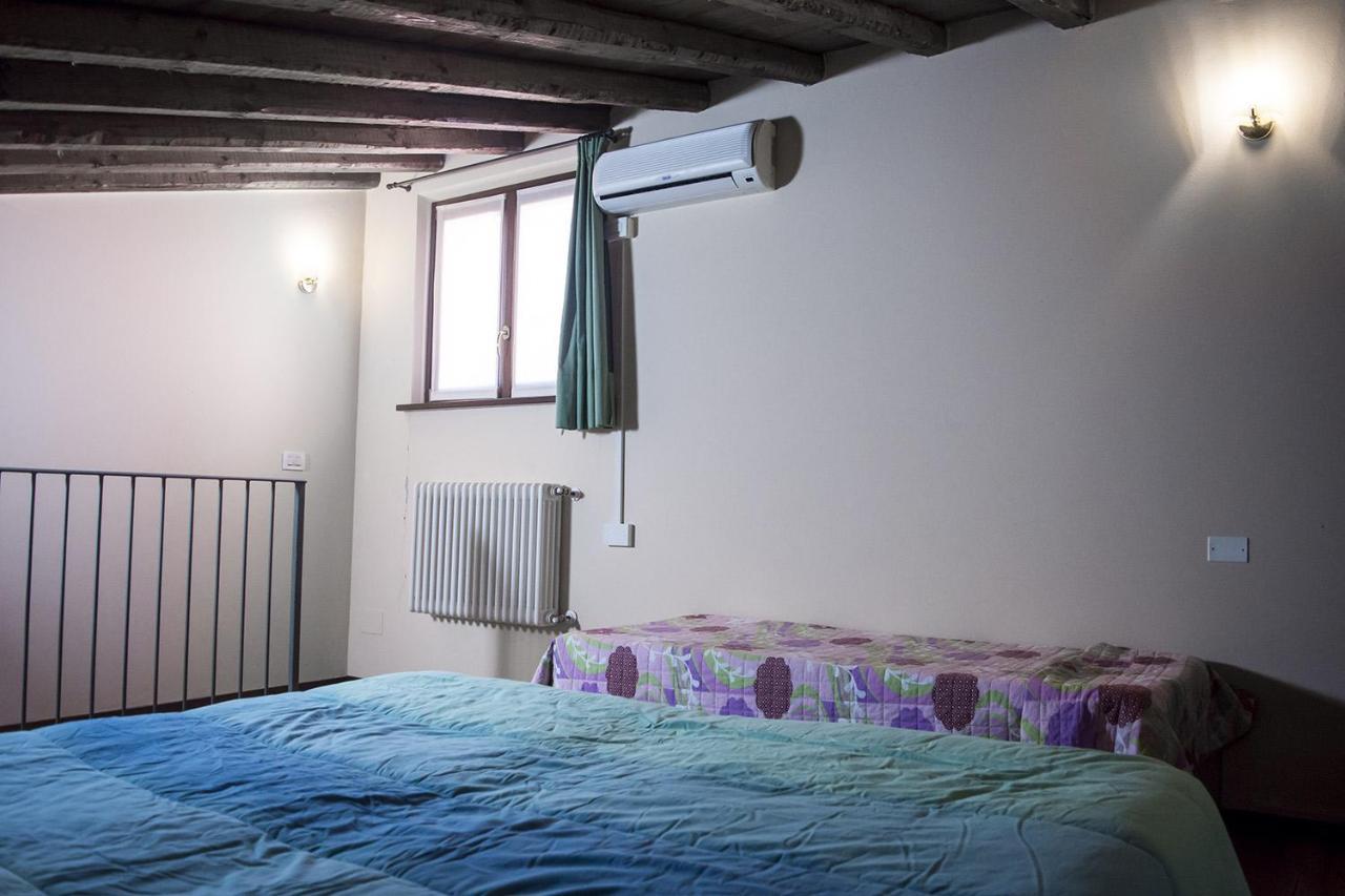 Agriturismo Lupo Bianco モンツァンバーノ エクステリア 写真